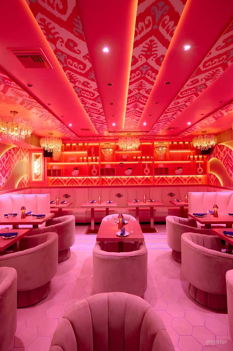  Private Pink Room 