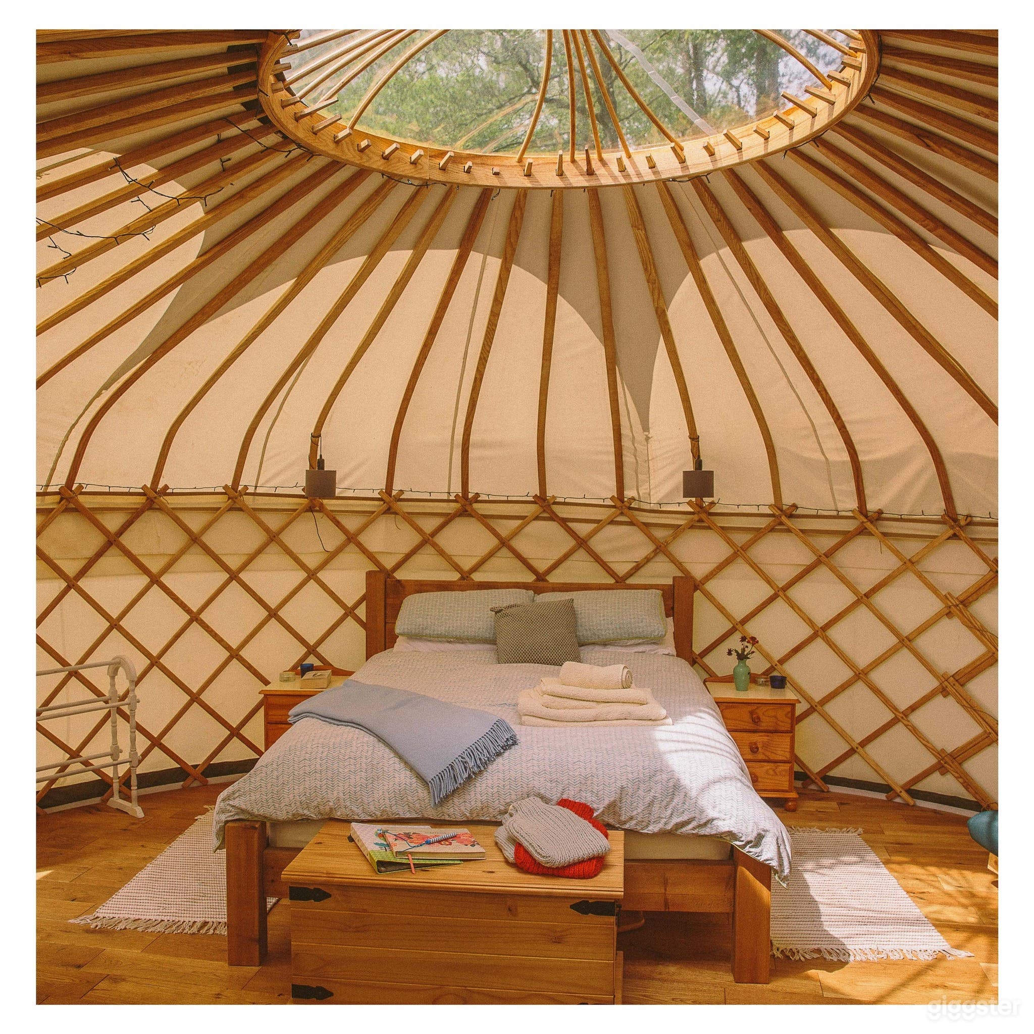 Relaxing Yurt surrounded by nature in Norwich Photo 2