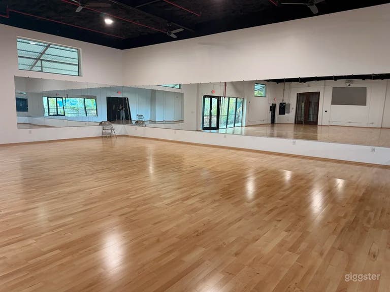  Professionelles Holz-Tanzstudio 