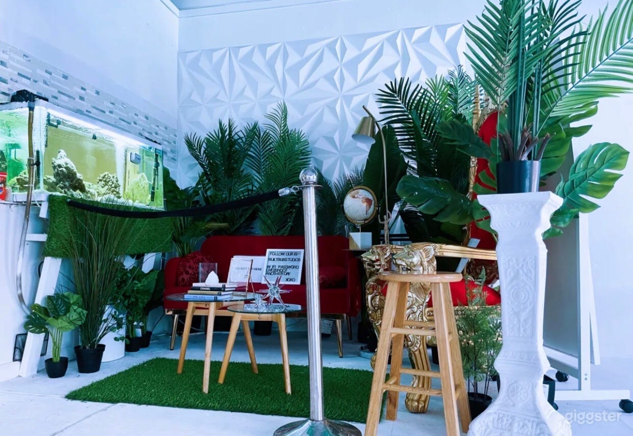 CREATIVES HUB OF MODELS AND MEMBERS Photo 1