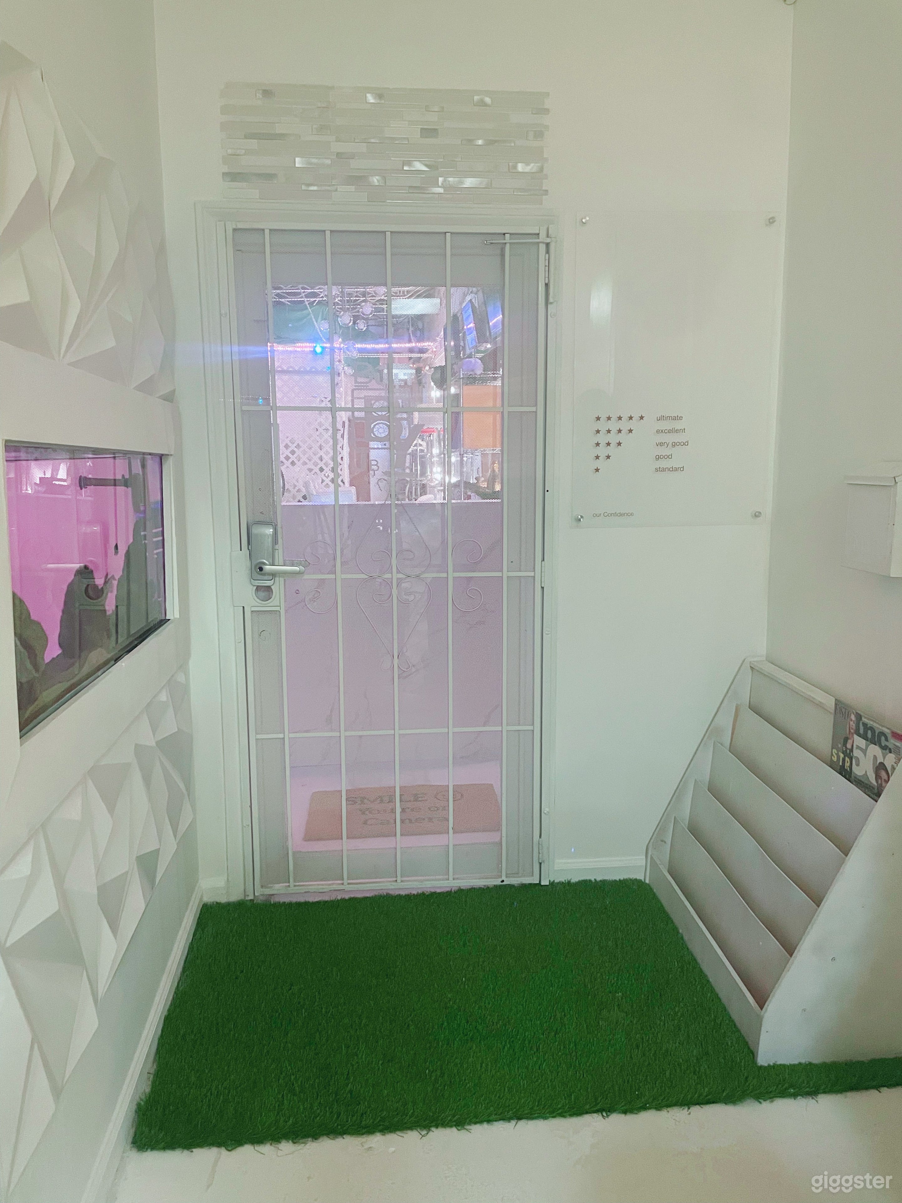 CREATIVES HUB OF MODELS AND MEMBERS Photo 3