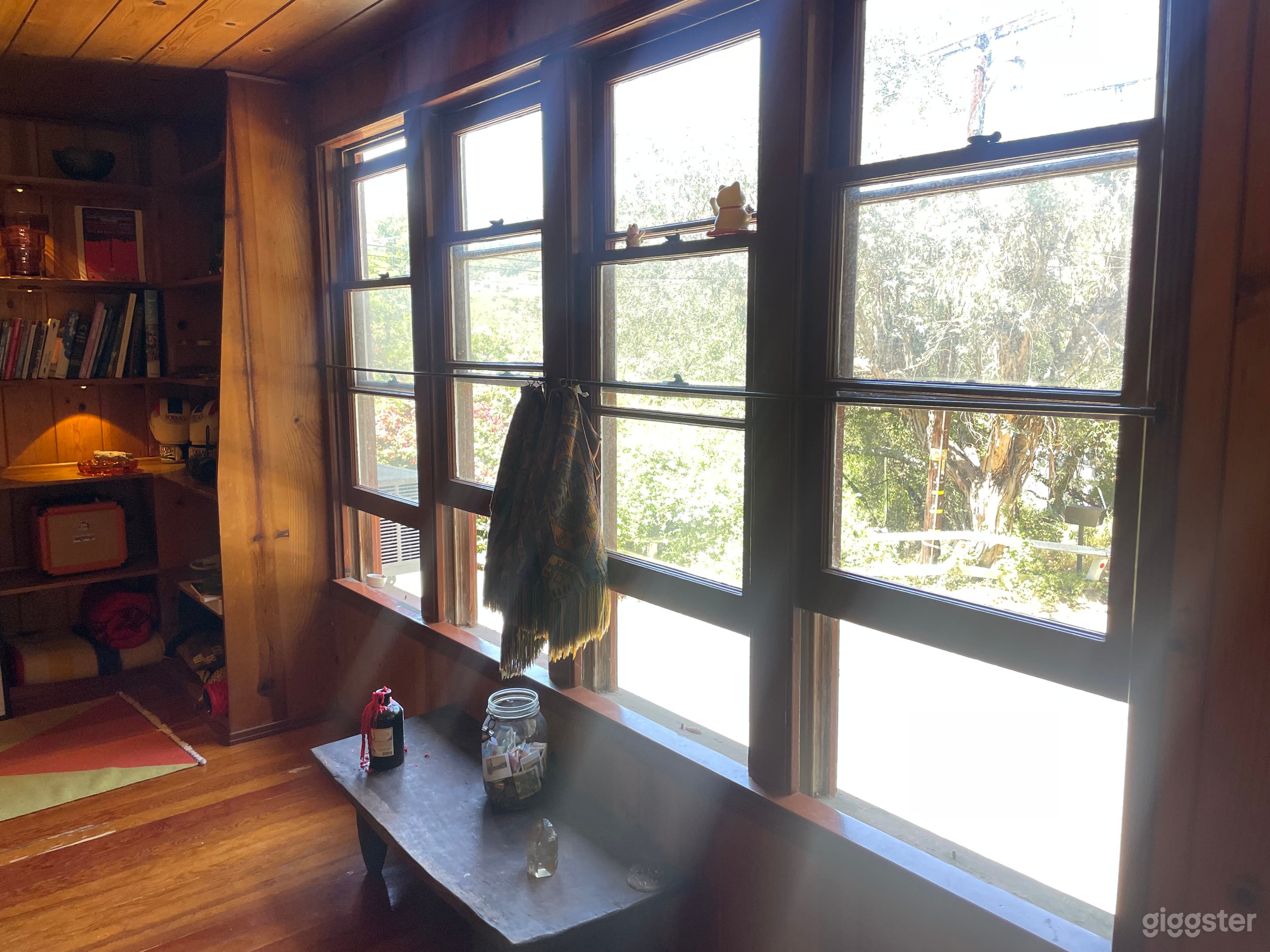 Authentic 1950's Hollywood Hills Cabin Photo 4