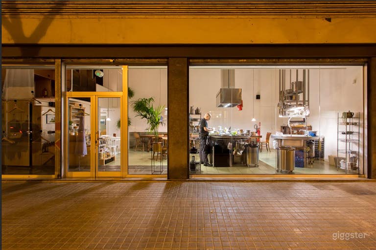  Exklusiver Chef’s Table mit offener Küche 