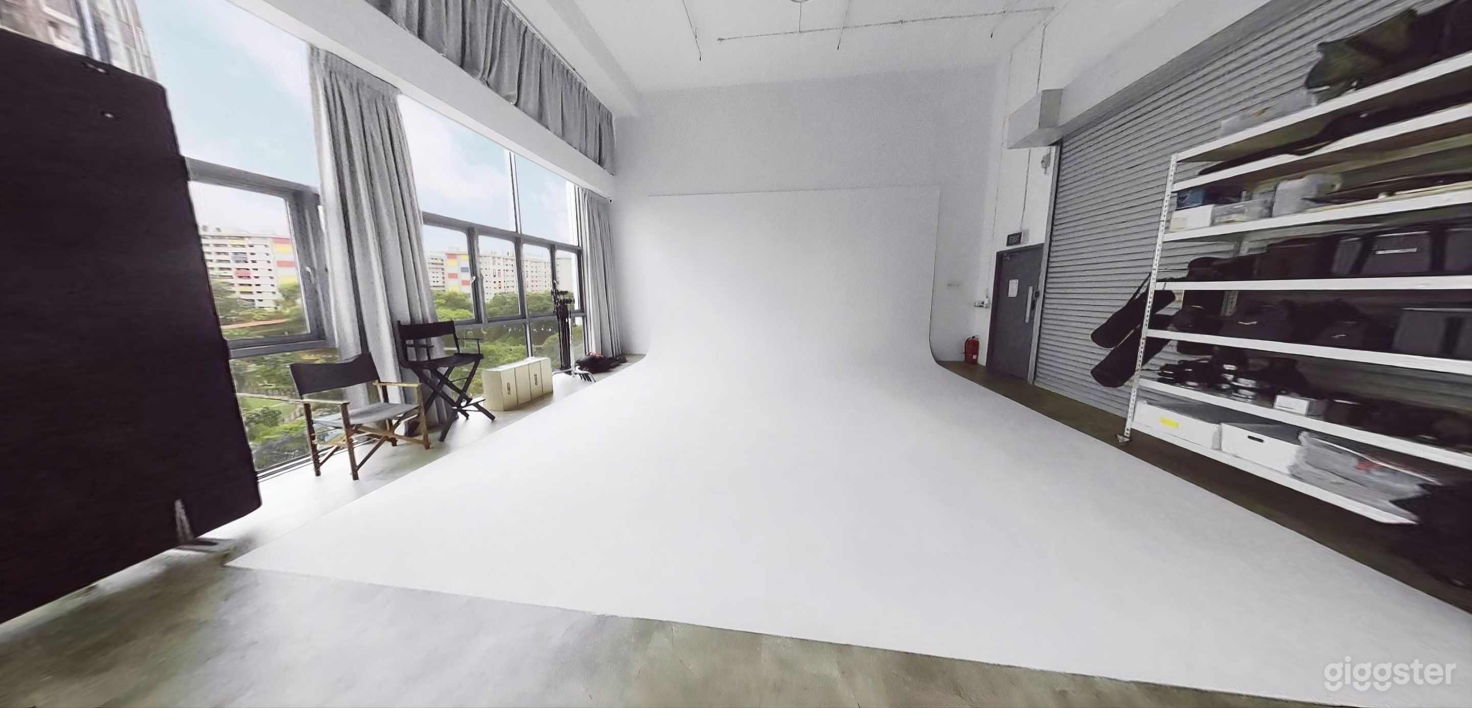 Fully-equipped Photography Studio Photo 2