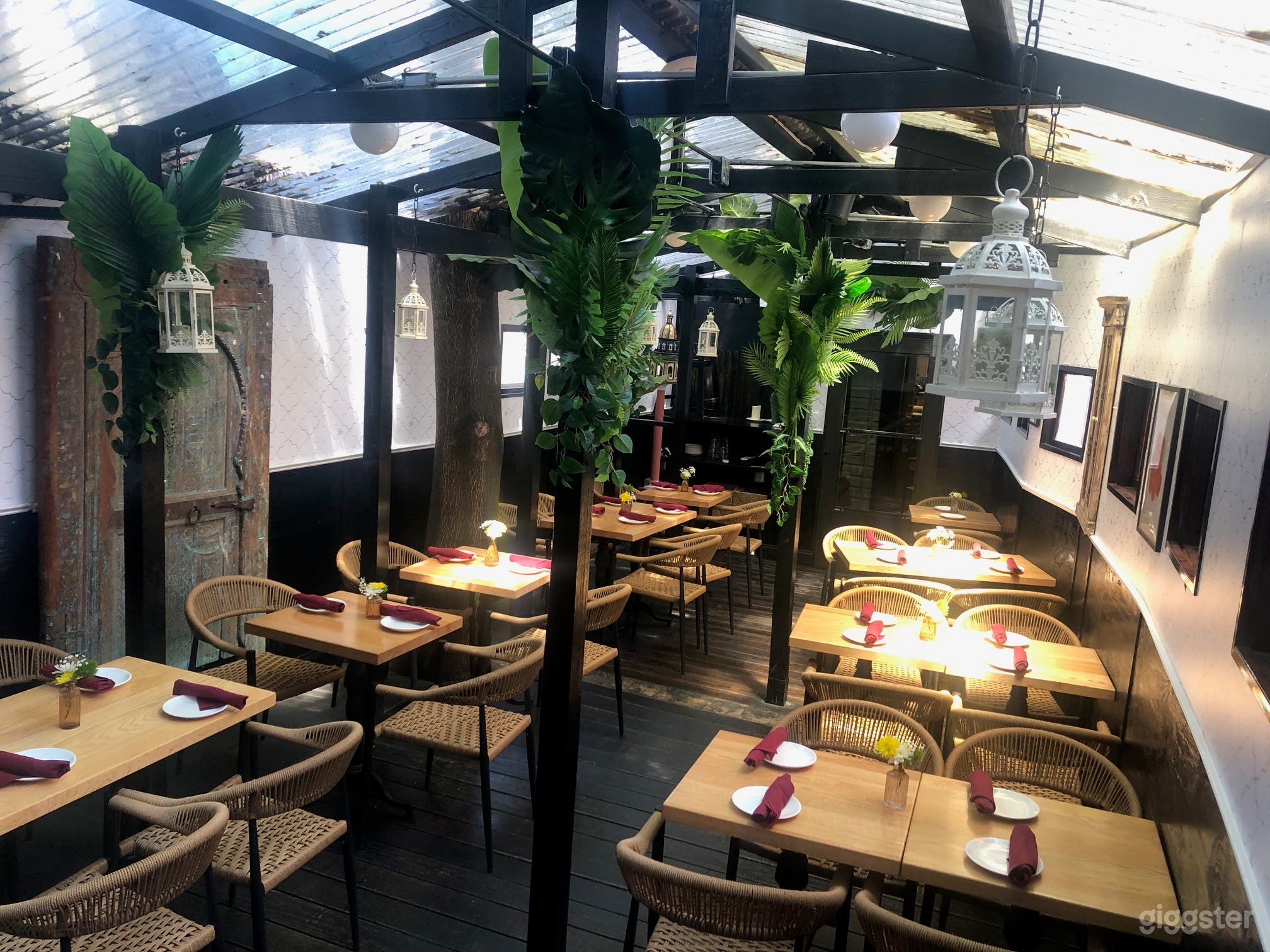  Cozy/Mediterranean restaurant in Williamsburg Photo 1