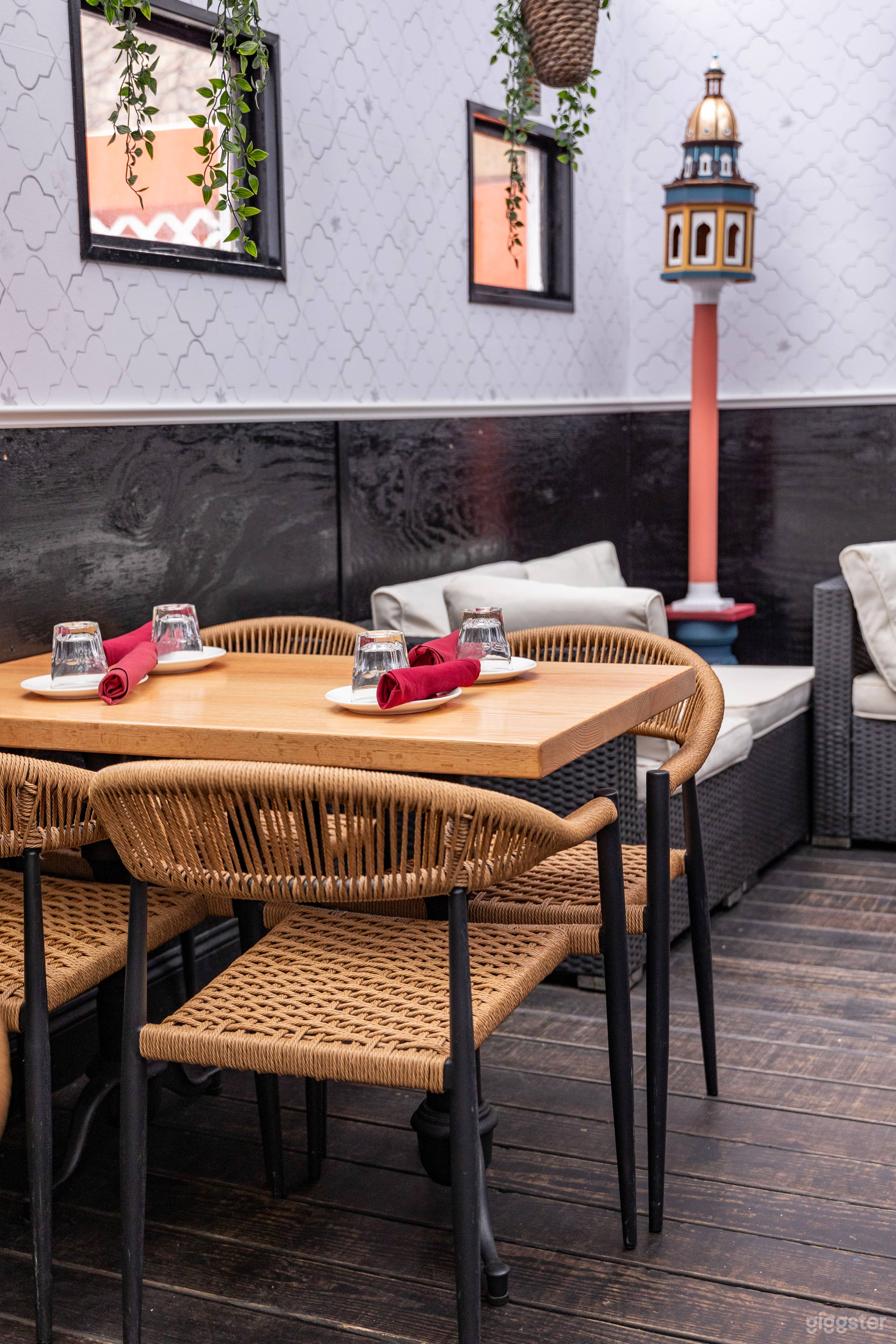  Cozy/Mediterranean restaurant in Williamsburg Photo 4