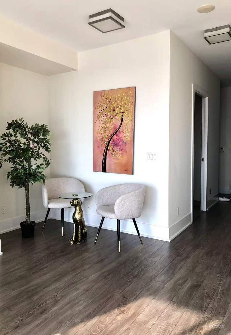  Luxury Lake + CN Tower View - Party + Event + Workshop Room 