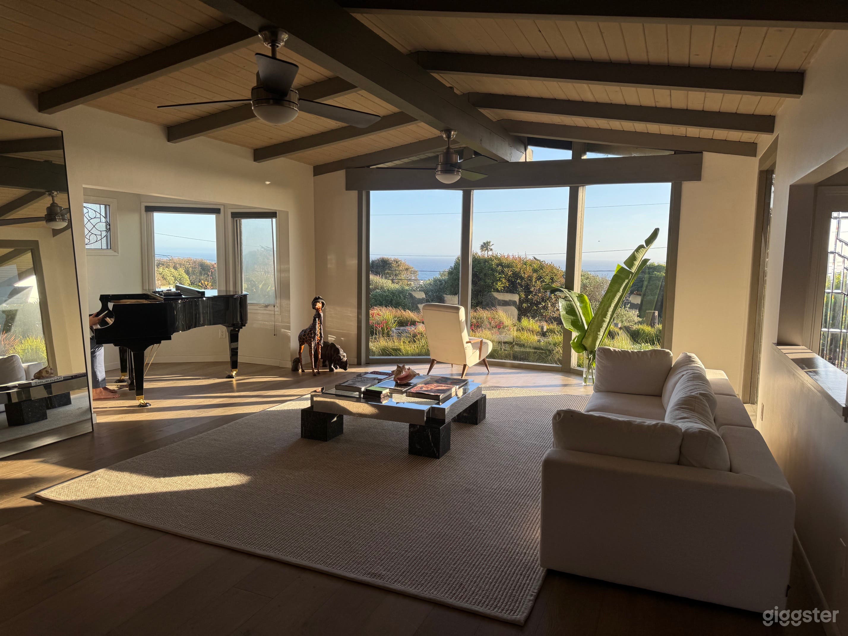 Ocean Views Mid-century Malibu overlooking Pt Dume Photo 2