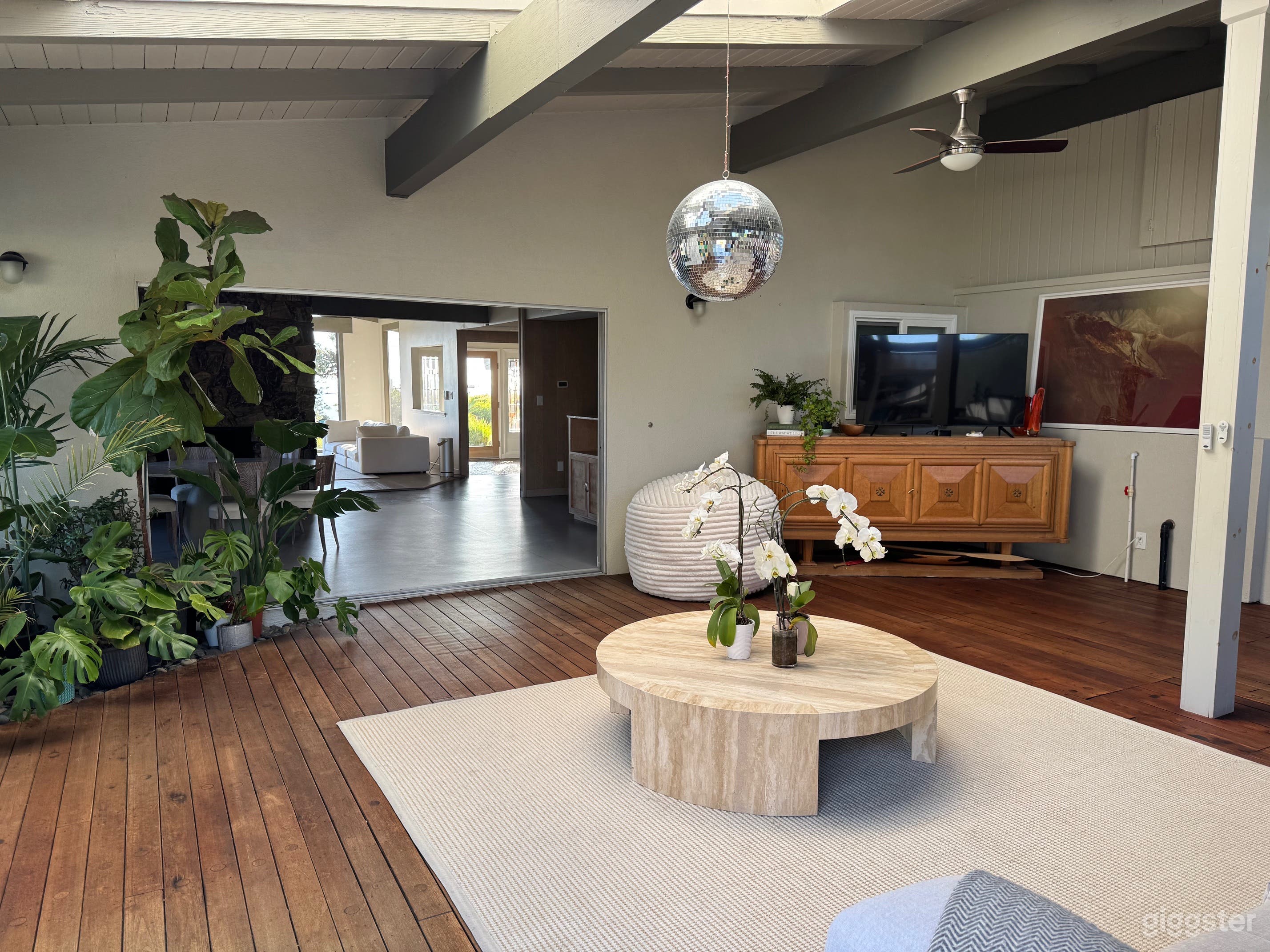 Ocean Views Mid-century Malibu overlooking Pt Dume Photo 3