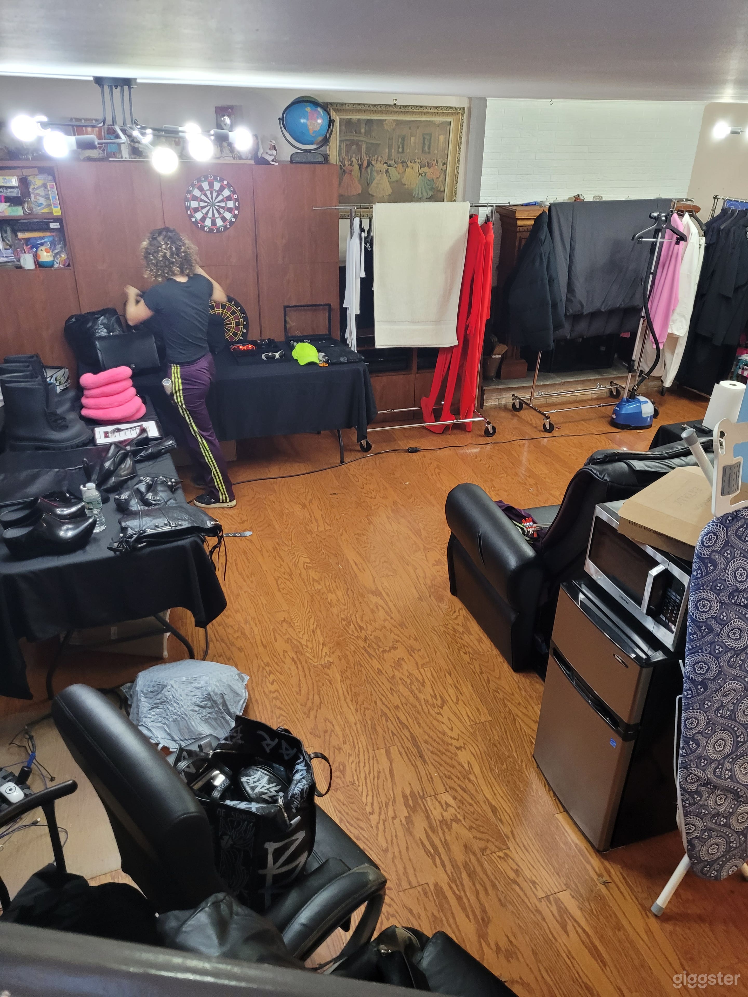 Wardrobe setup space