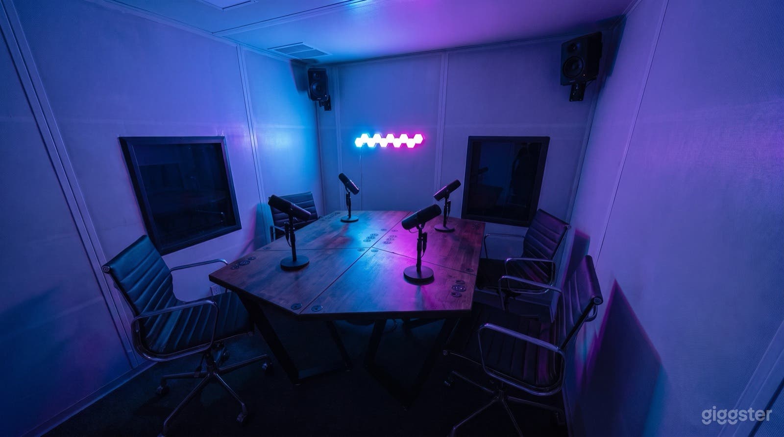 Modern Podcast & Sound Studio in Pasadena Photo 1