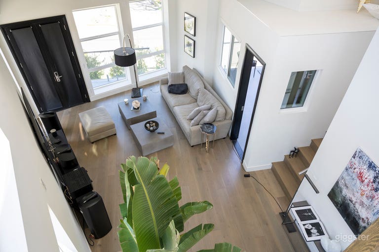  OCEAN VIEW MODERNIST PRODUCTION SPACE 