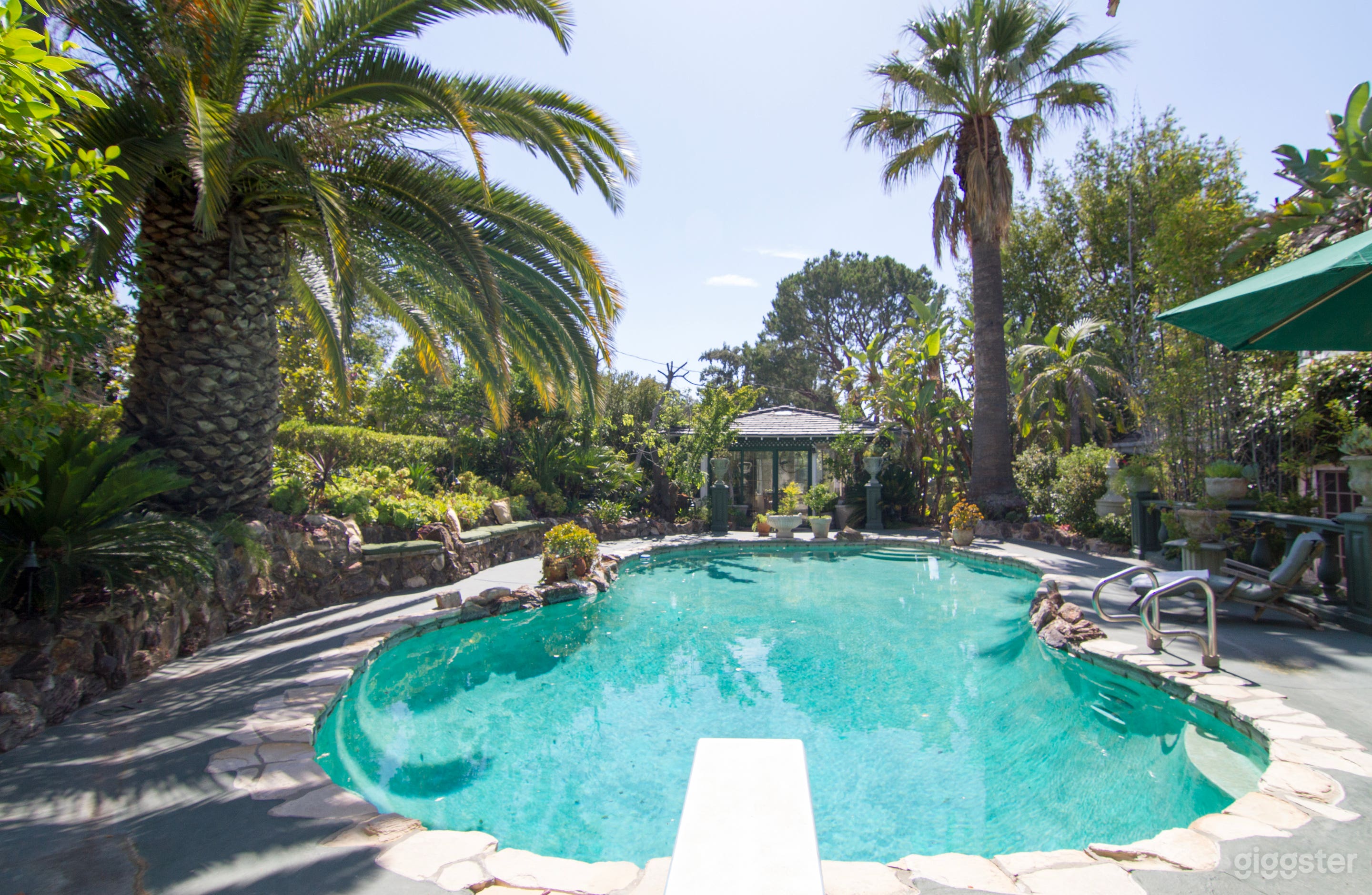 Brick Manor Estate Property Photo 2