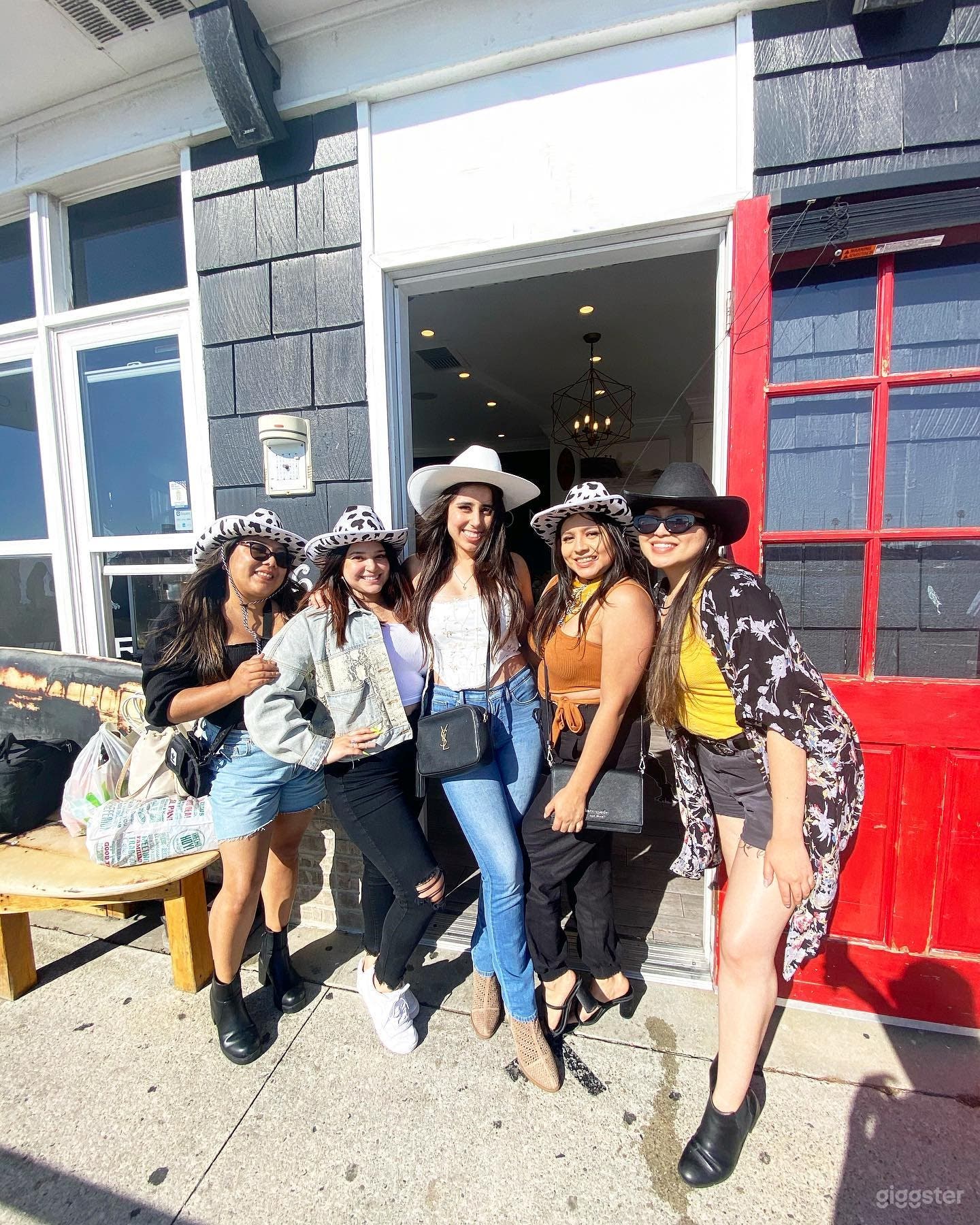 Trendy Instagrammable Boat Shop Photo 4