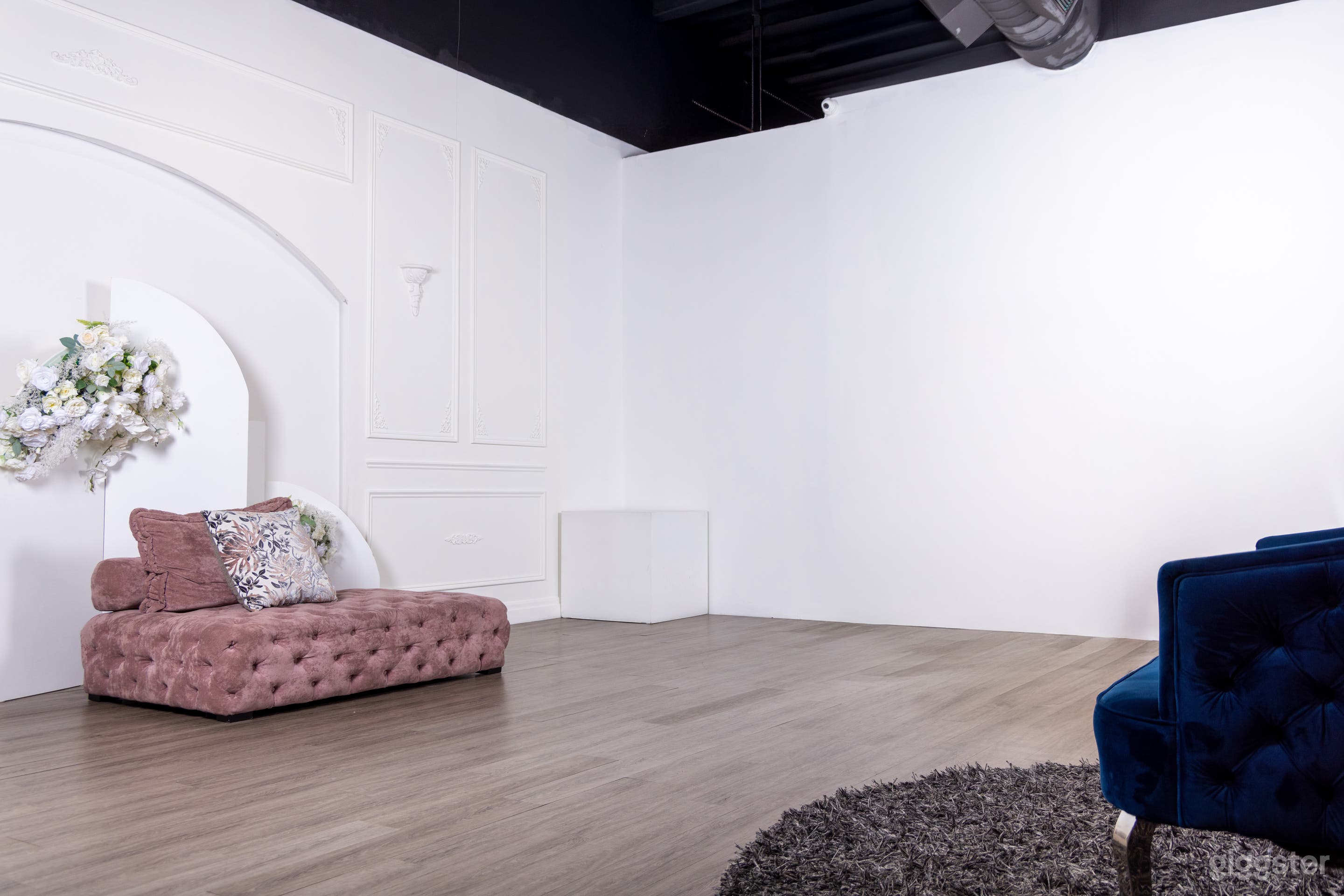 Opulence Studio Room Photo 3