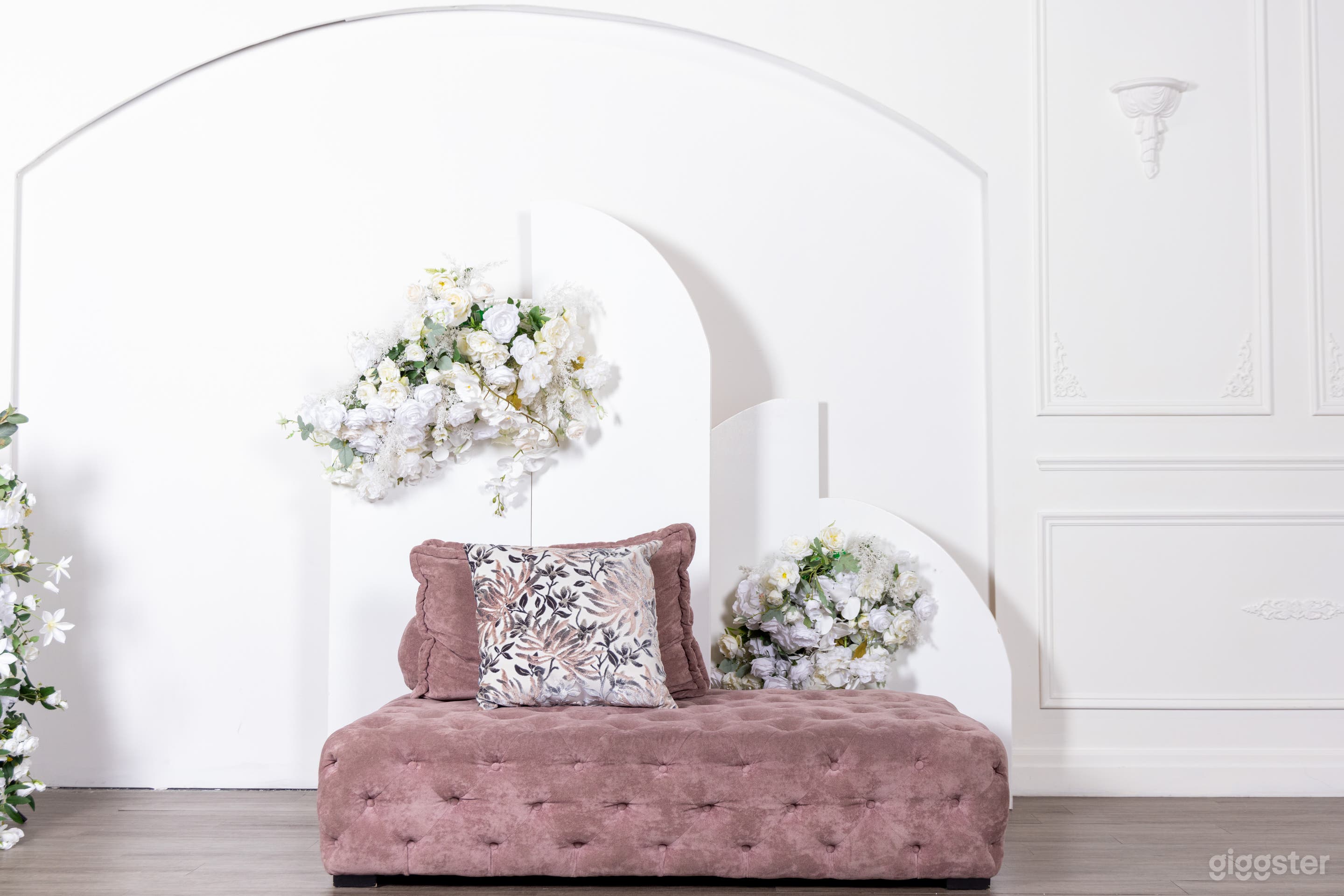 Opulence Studio Room Photo 4