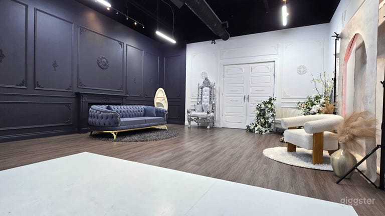  Opulence Studio Room 