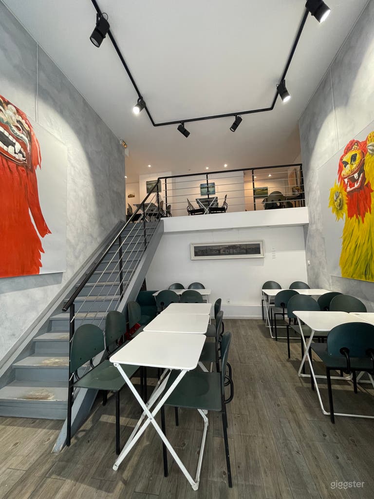  Galerie d'art à double hauteur 26 espace événementiel avec mezzanine 