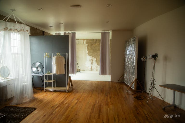  ExtraOrdinary Photo Studio in Dallas 