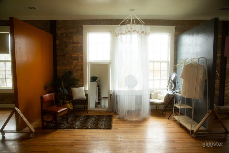  ExtraOrdinary Photo Studio in Dallas 