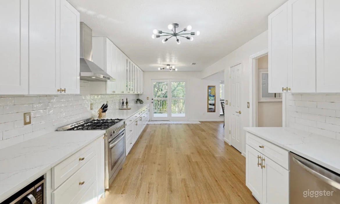 Dallas Cottage in Lux. Photo 3