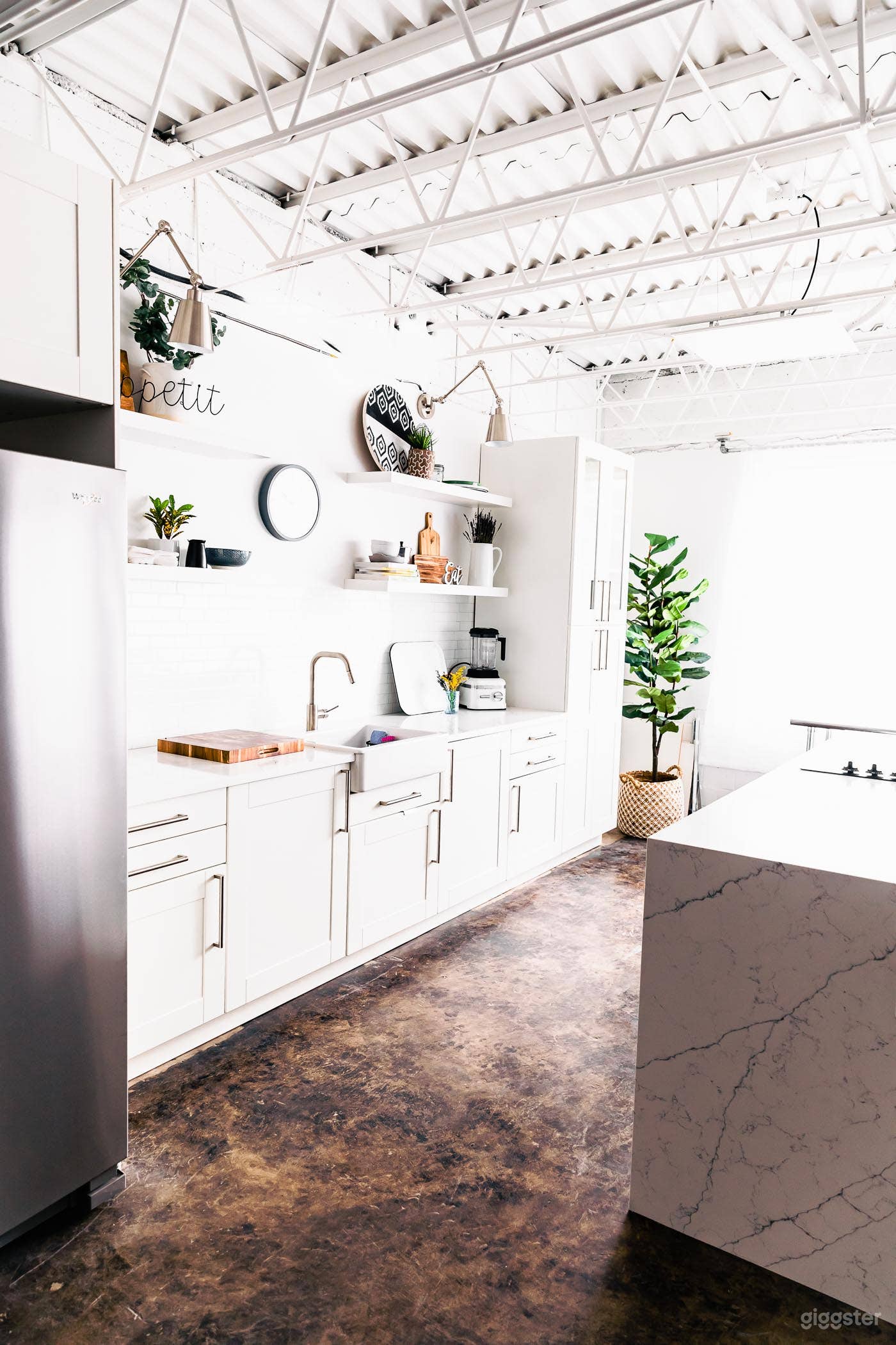 The Gathering Place (A Natural Light Studio) Photo 3