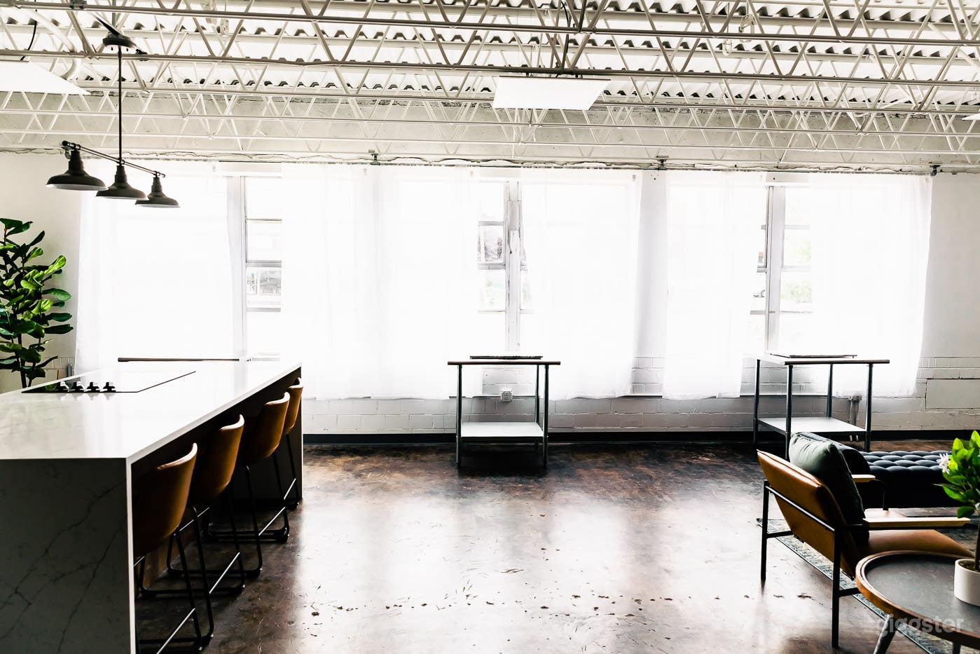 The Gathering Place (A Natural Light Studio) Photo 2