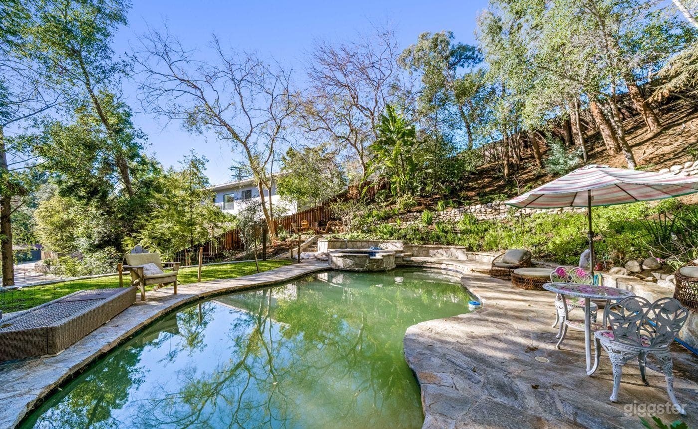 RUSTIC CABIN OASIS IN LA'S MULHOLLAND DRIVE/POOL Photo 1