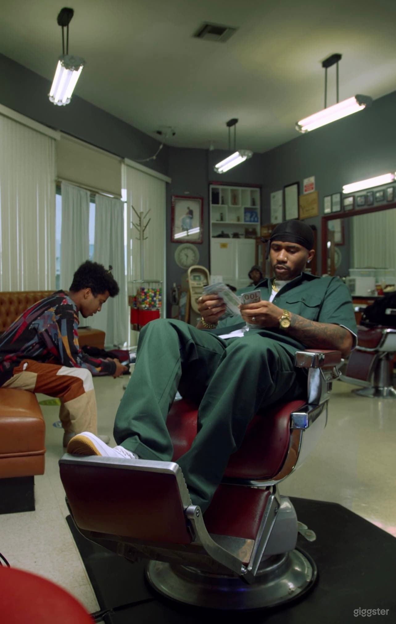 Vintage Barbershop (Noho Arts district)  Photo 1