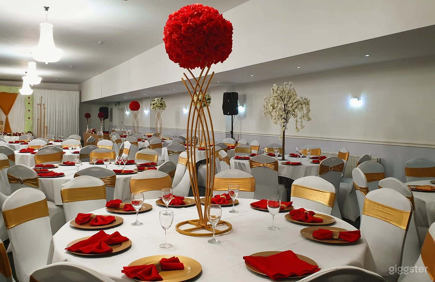 A Perfect Banquet Venue  - Weddings | Receptions | Parties | Meetings | Productions Photo 3