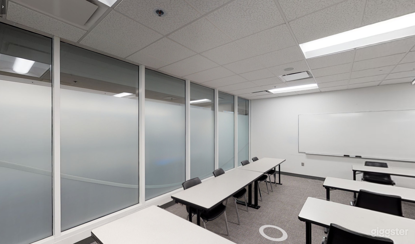 Modern and Comfortable Classroom in Portland Photo 3