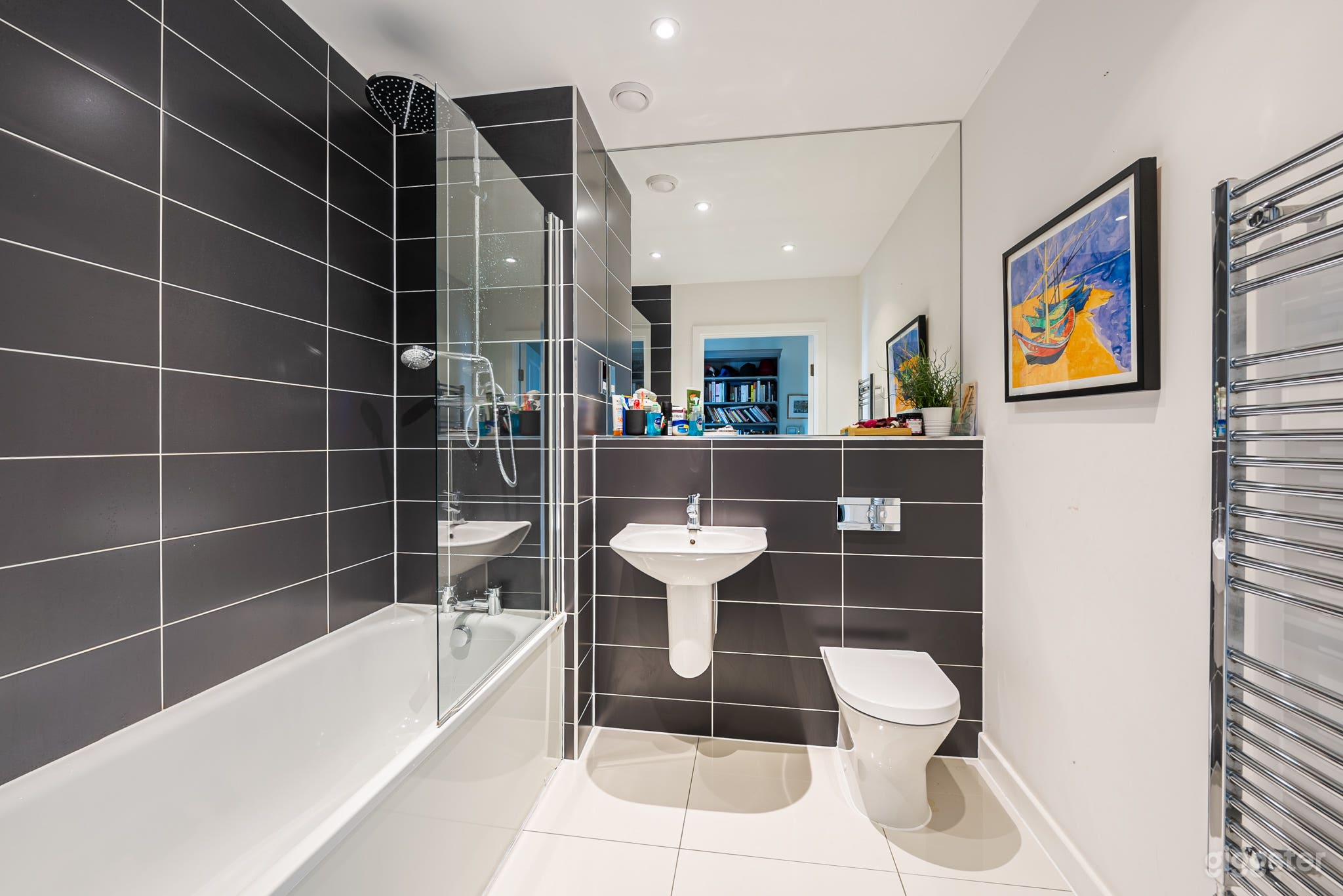 Modern Penthouse With Huge Terrace and City View Photo 4