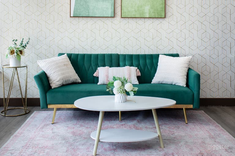  Modern Health & Wellness Café 