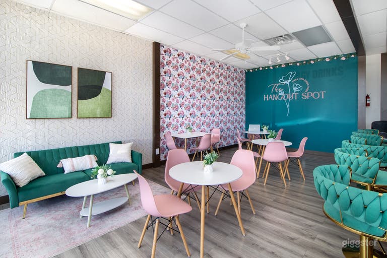  Modern Health & Wellness Café 