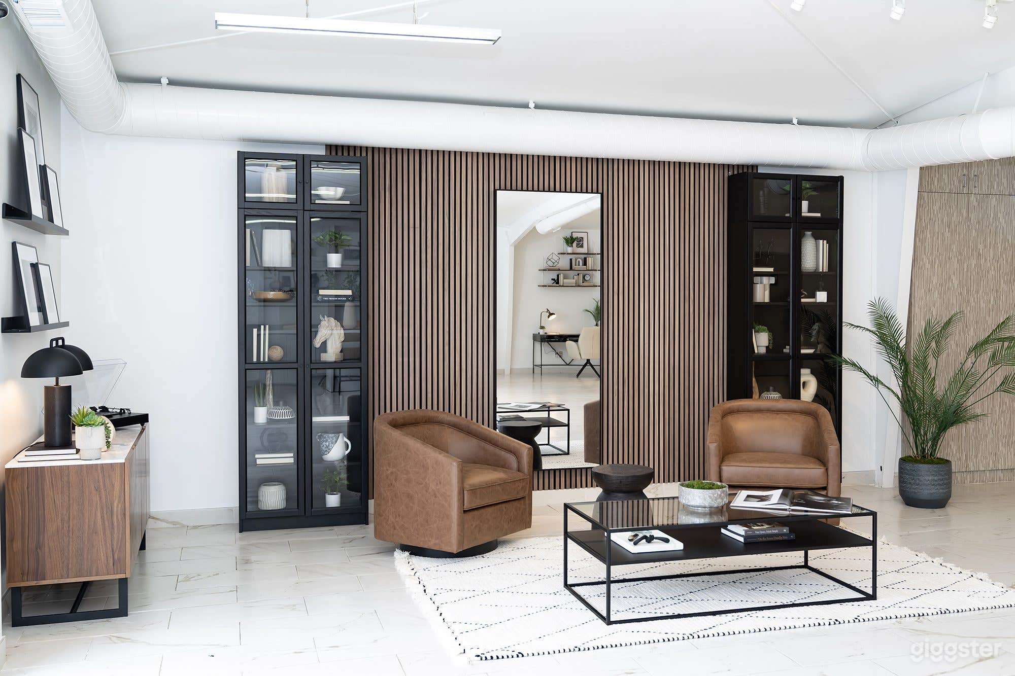 Content and event space in Houston (photo/video) Photo 4