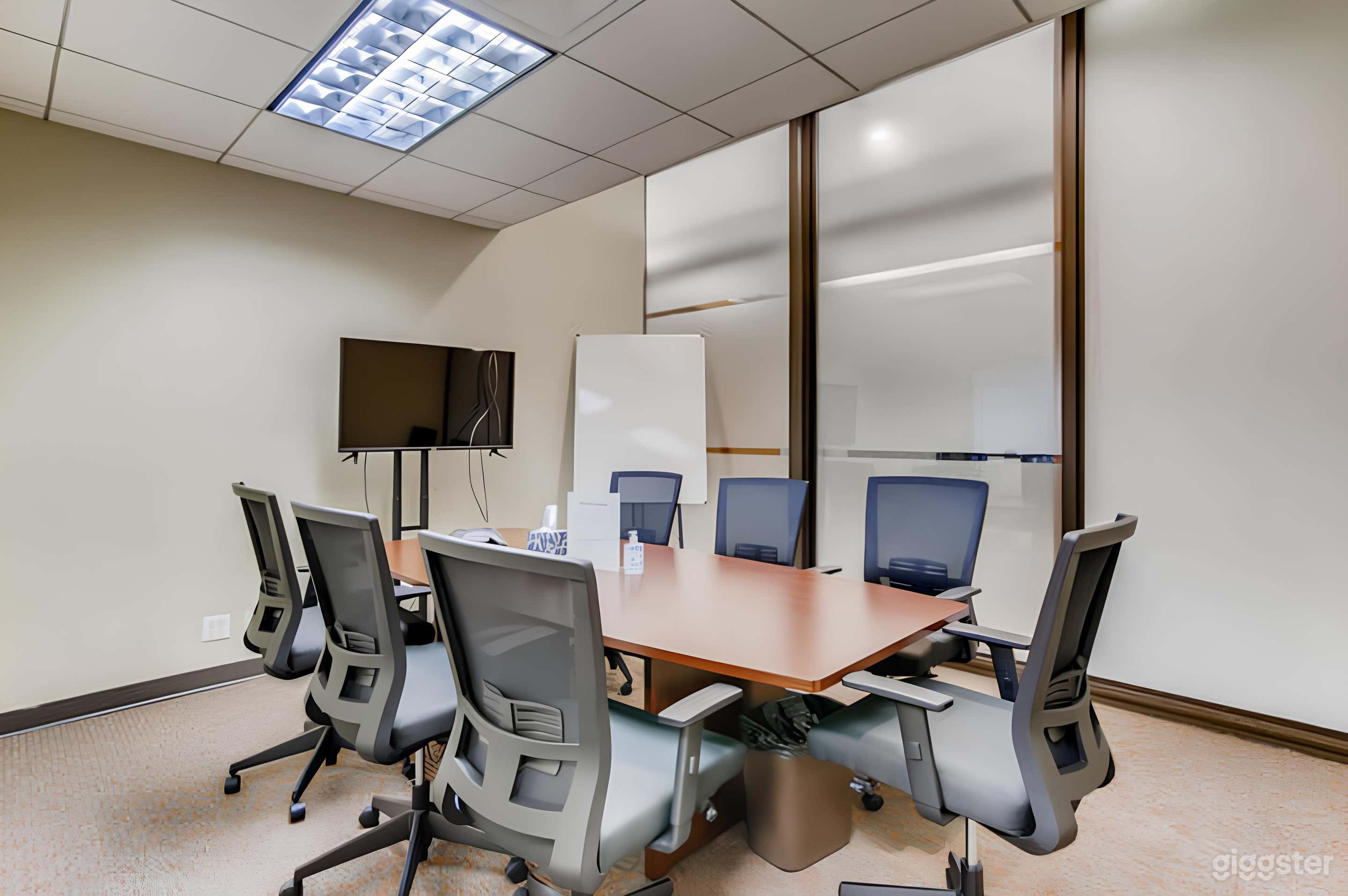 Conference Room for 5 at Chicago O'Hare Photo 1