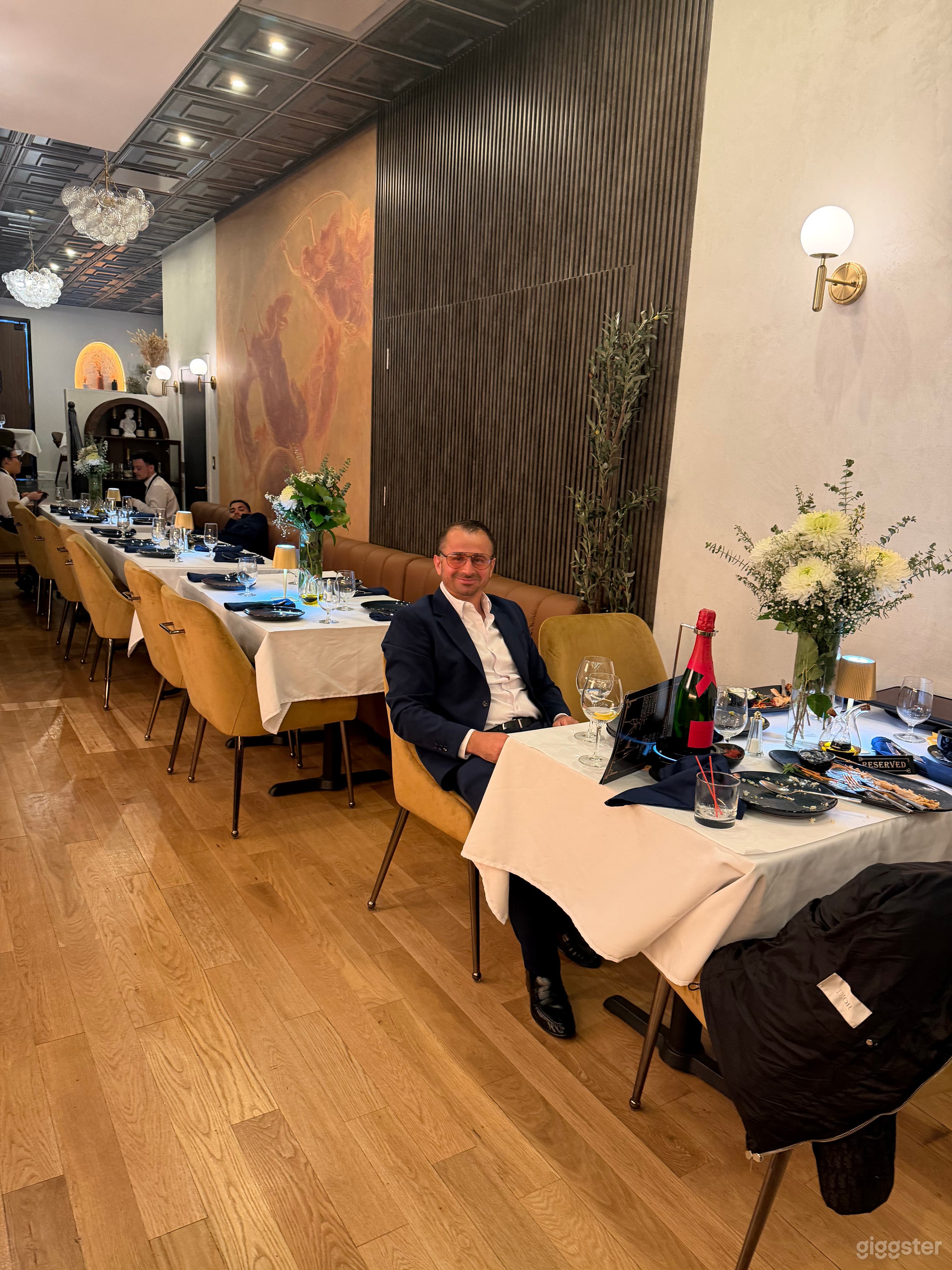 Restaurant & dining on City Island Photo 3