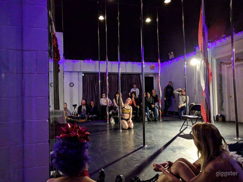 Fabulous Pole Dancing Studio Photo 4