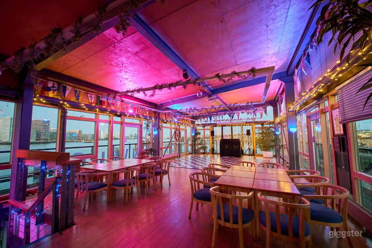  The Clubhouse 