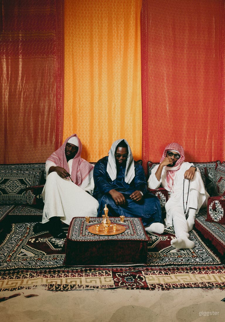  Full access to all sets — With every booking 