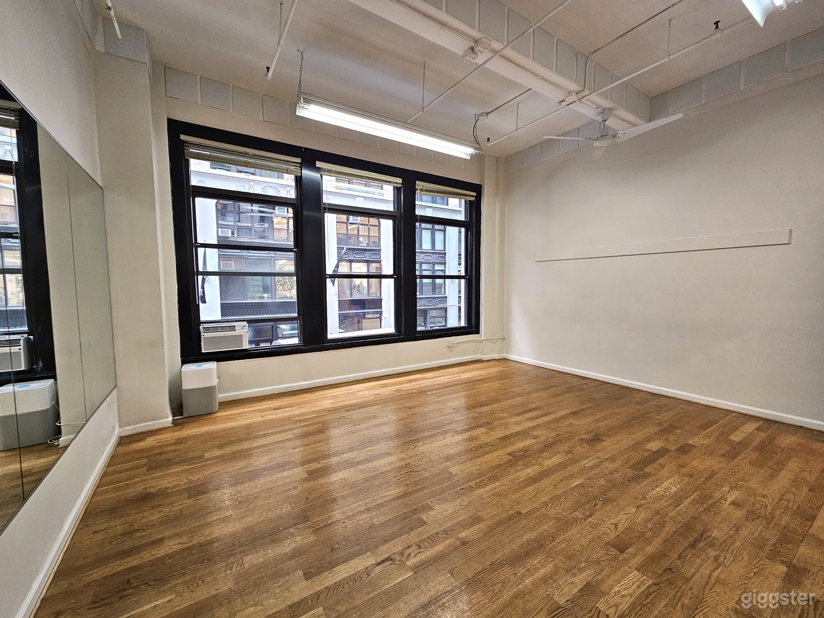 Cre8ive 2-4: Flexible Chelsea Space  Photo 1