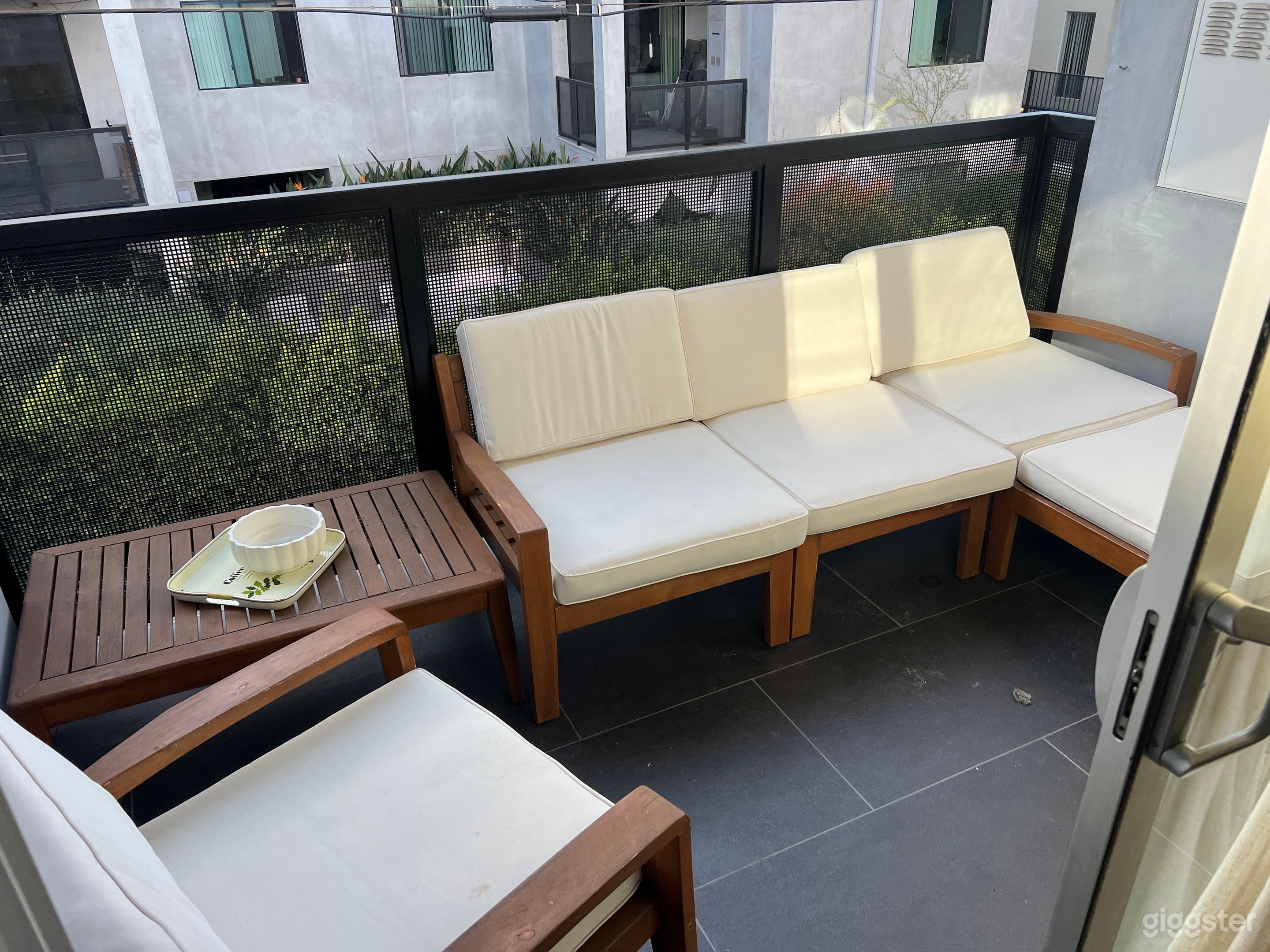 Perfect outdoor space with some natural light for when you need to take a break or wanna take quick digitals 