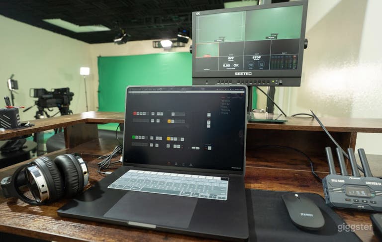  Multi Camera Monitor &amp; Switche 