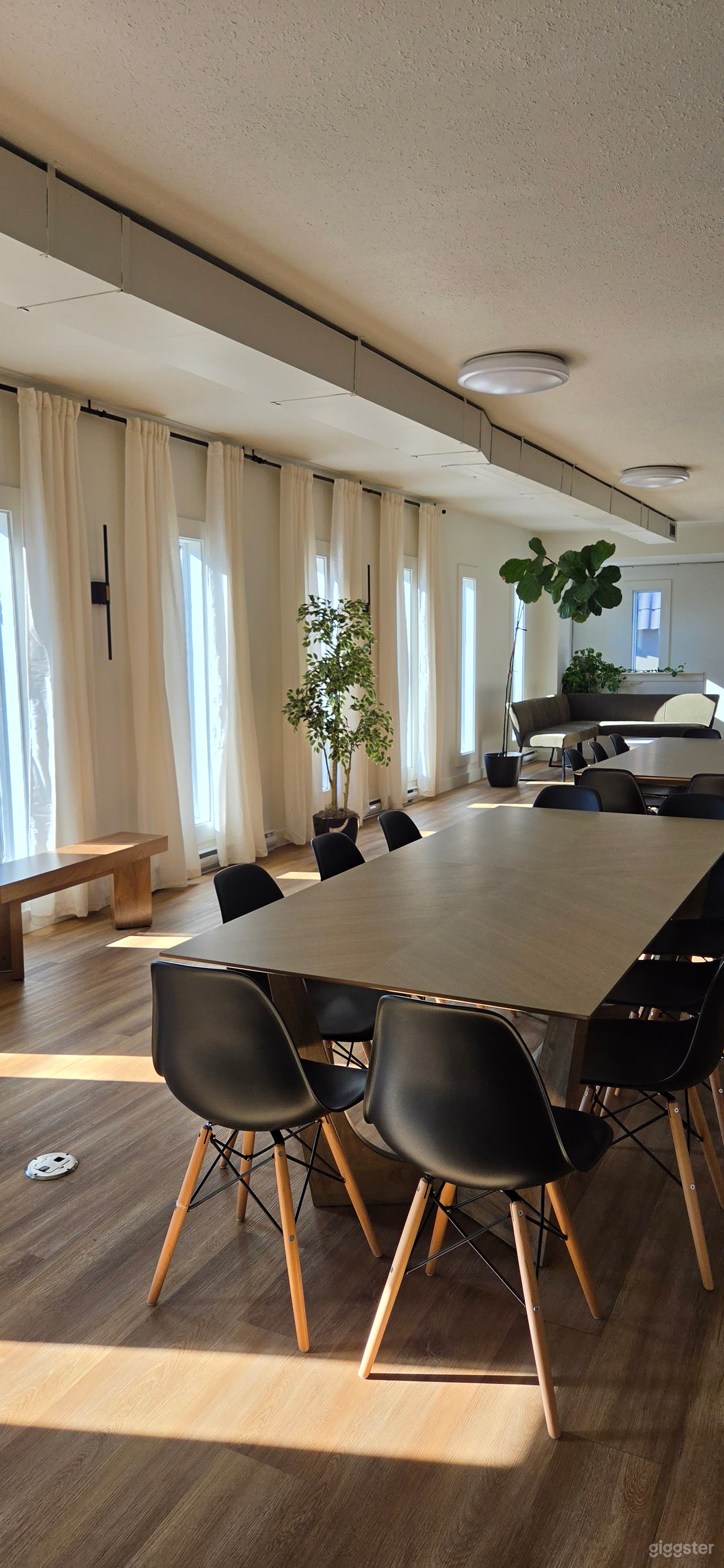 Bright Boutique Studio Loft Downtown Vernon | Rent this location on ...
