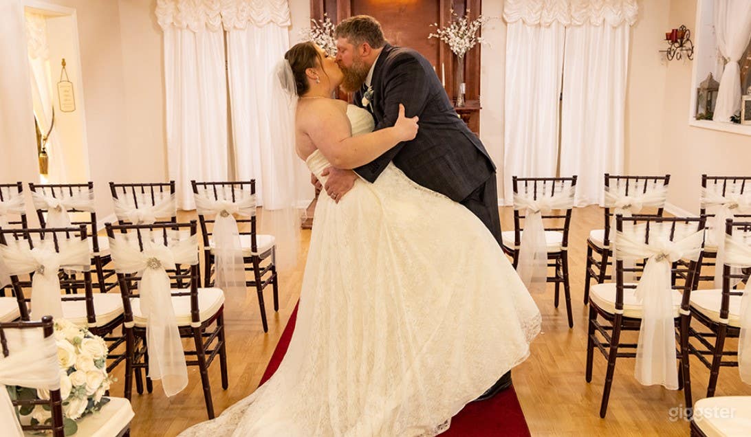 Intimate Indoor Venue Photo 1