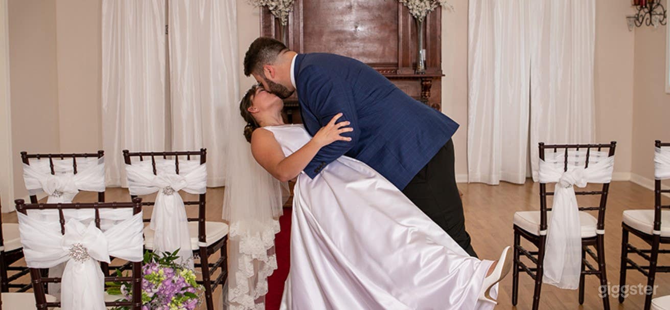 Intimate Indoor Venue Photo 4