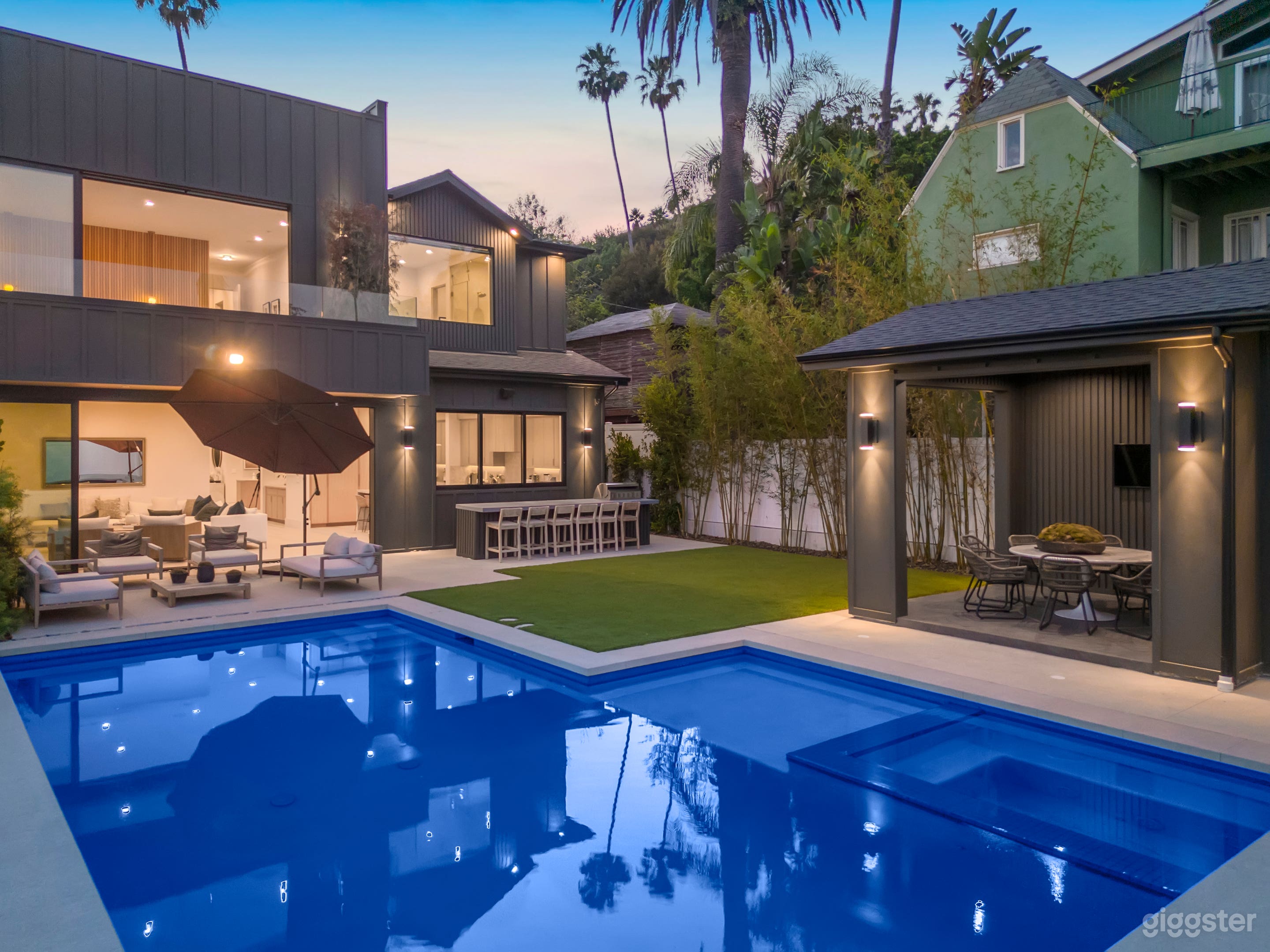 VISTA VIEW HOLLYWOOD PANORAMIC ESTATE Photo 4