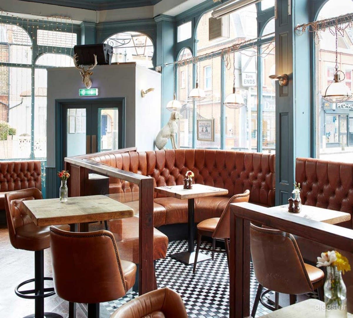 The Balcony - BALHAM Photo 3