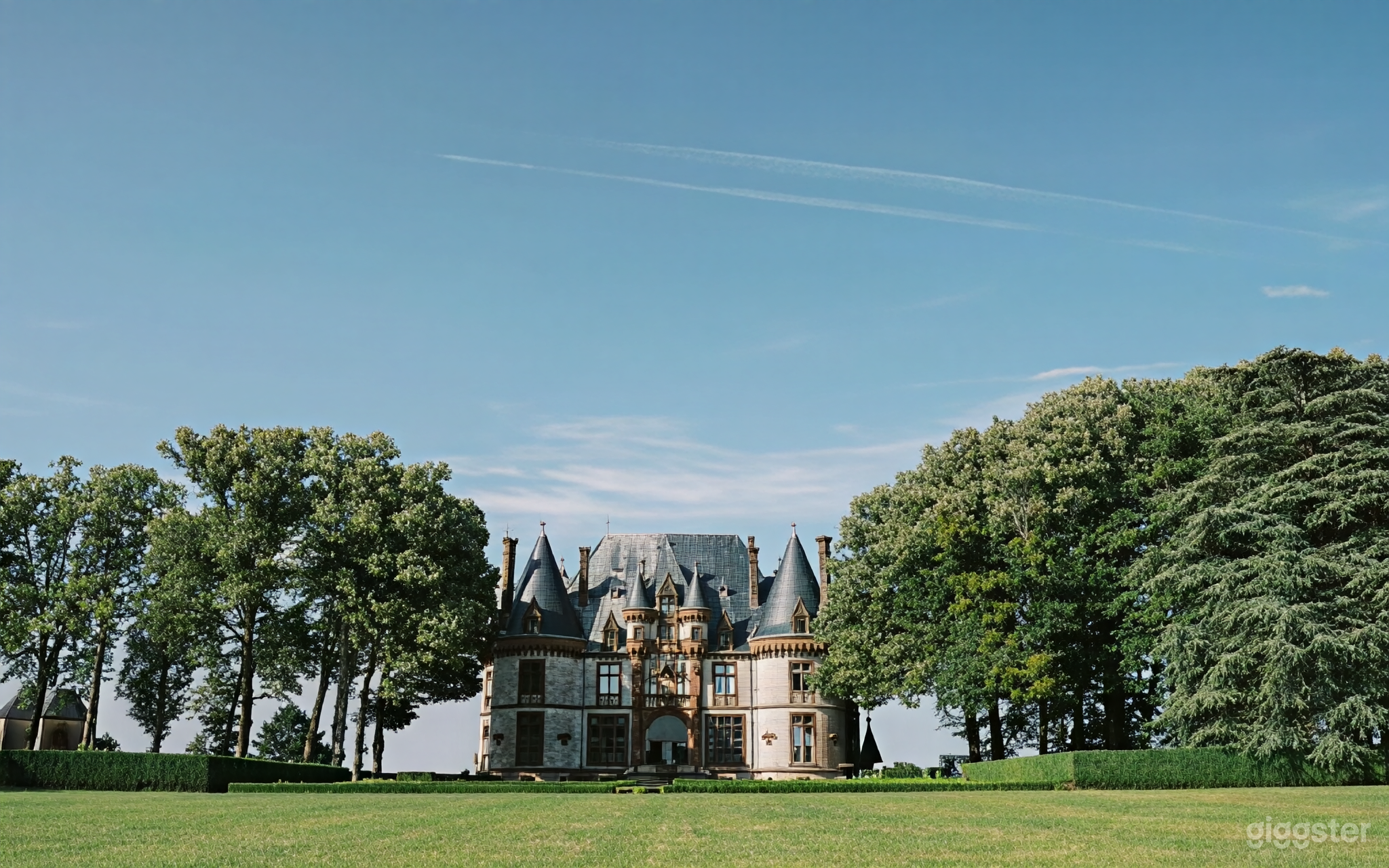Photo de Historic French Château for Filming & Events 1