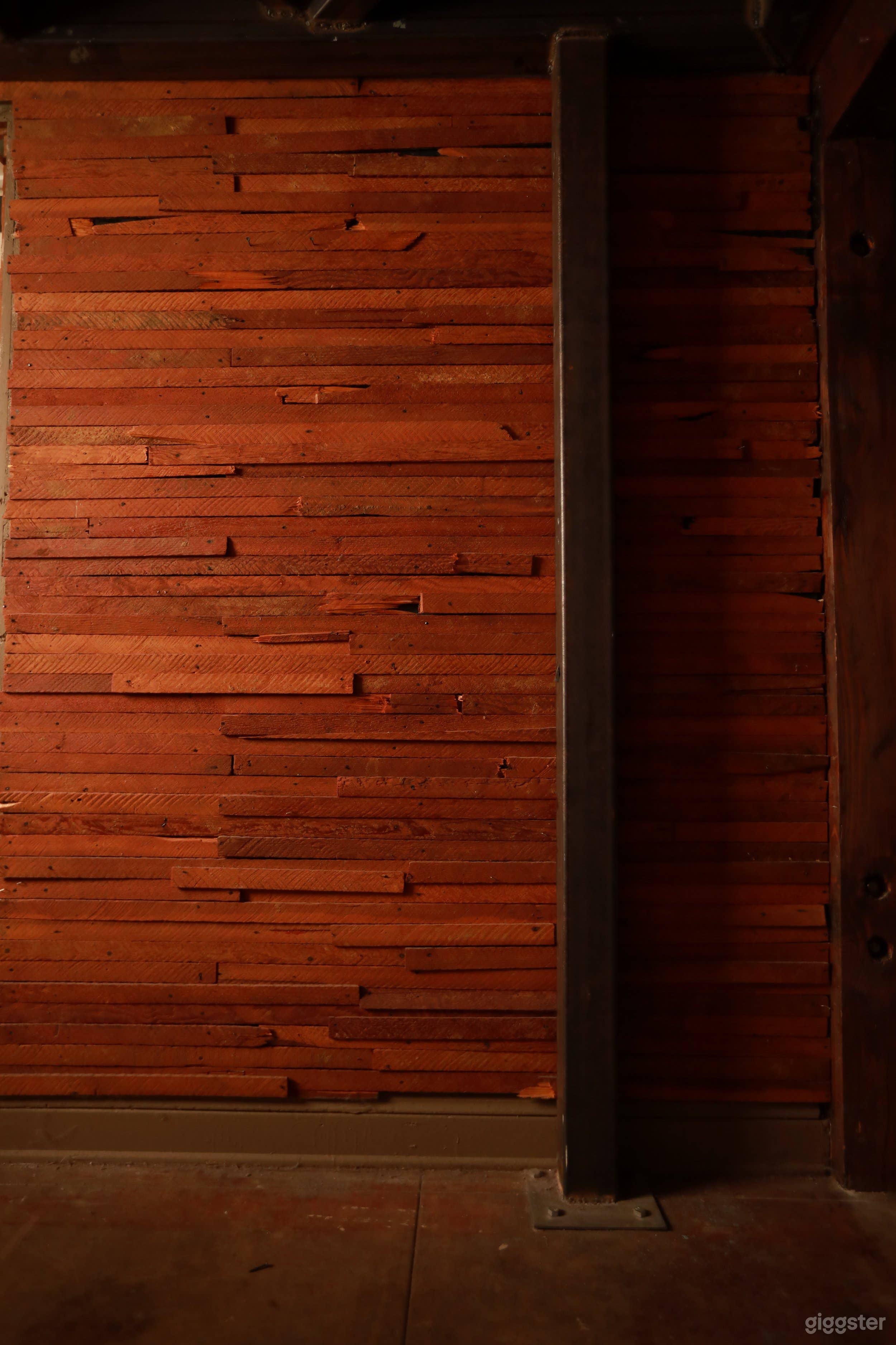 Cabin Room - East Hollywood Studio Photo 3